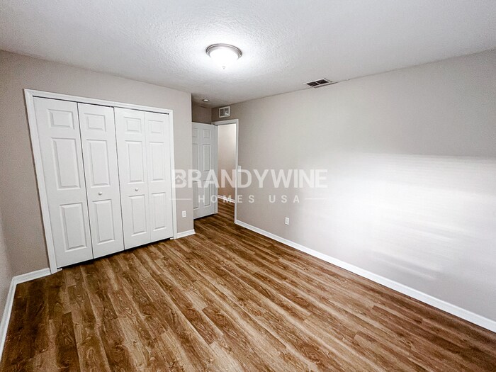 Building Photo - 3912 E Powhatan Ave