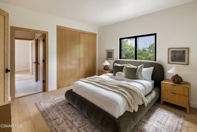 Building Photo - 24005 Clarington Dr