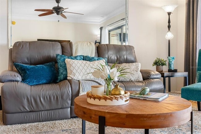 Building Photo - 363 Pinellas Bayway S