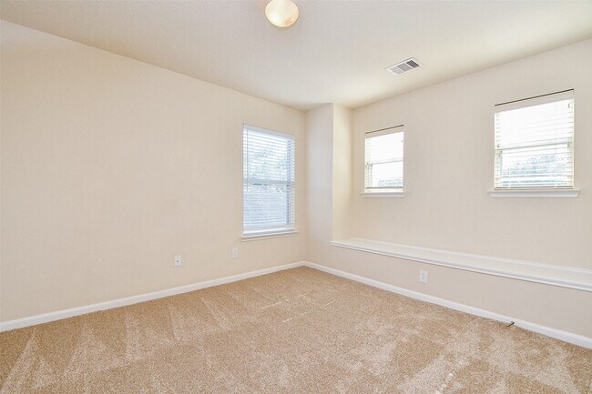 Building Photo - 22238 Orchard Dale Dr