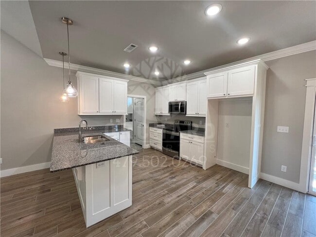 Building Photo - 20 Dirleton Dr