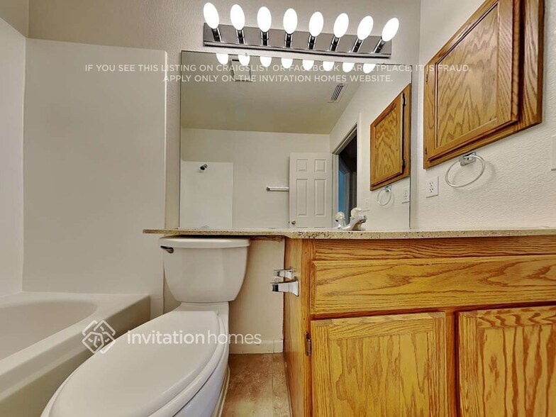 Building Photo - 8987 Meadowspring Dr