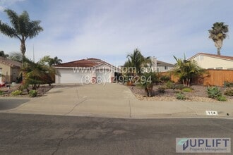 Building Photo - 3 Bed 2 Bath Home With Spacious Back Yard