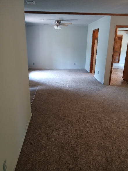 Building Photo - 1850 Brandy Dr SE