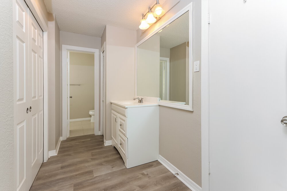 Building Photo - 12463 Sawgrass Ct