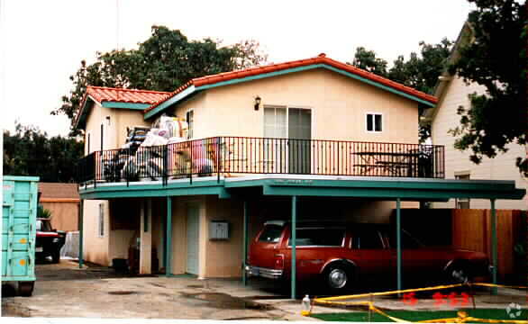 Building Photo - 1706 E Ocean Ave