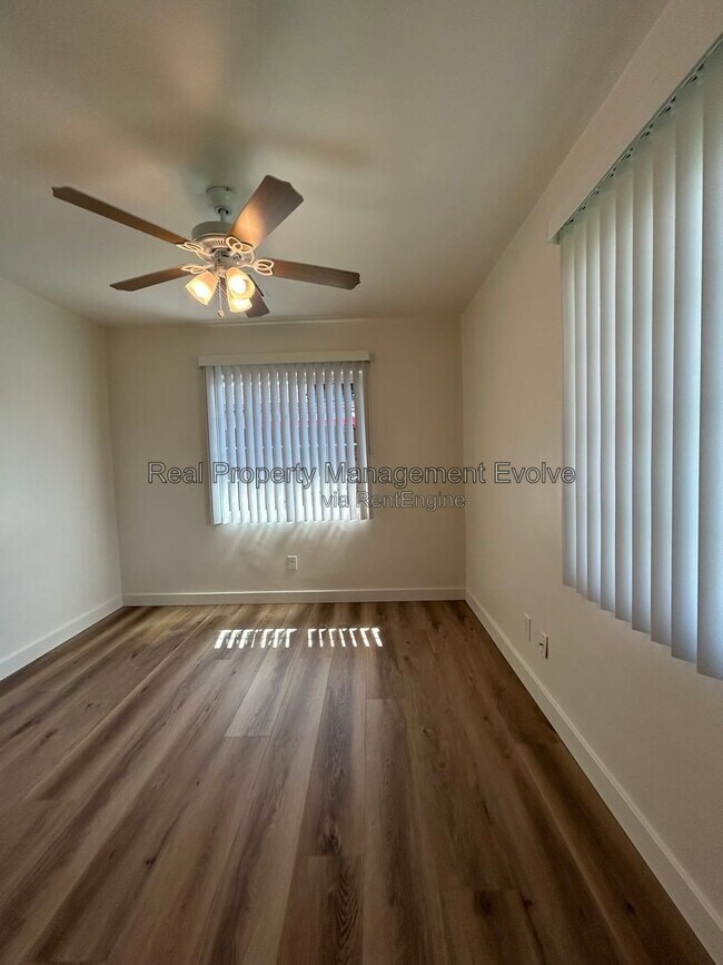 Building Photo - 338 W Highland Ave