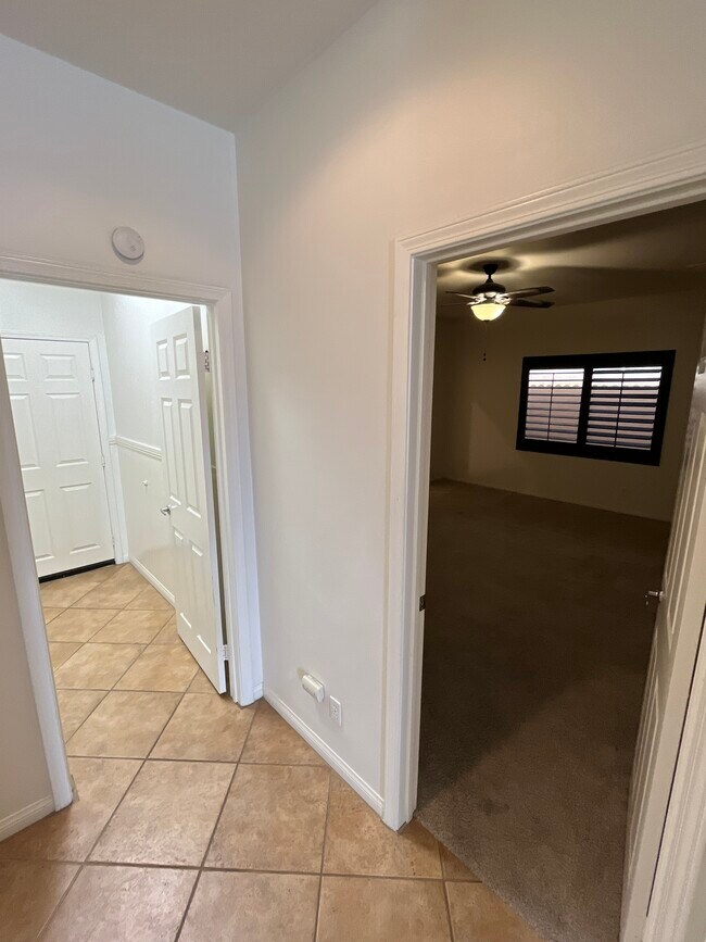Building Photo - 78270 Calico Glen Dr