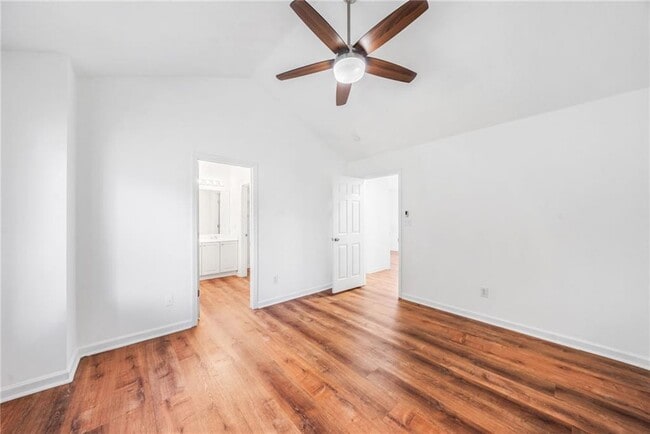 Building Photo - 535 Durham Ridge Dr NW