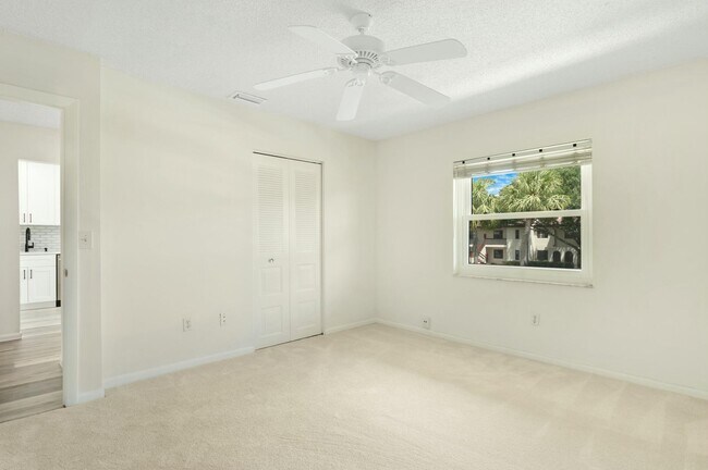 Building Photo - 21863 Arriba Real