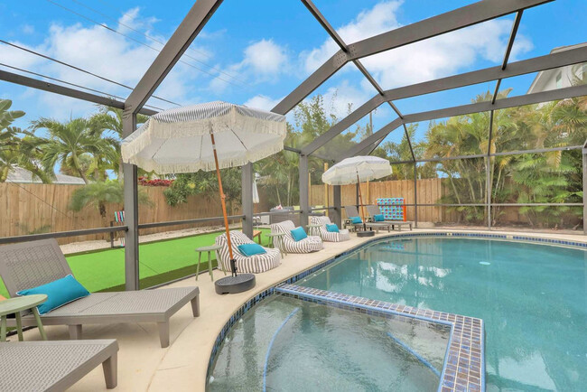 Building Photo - 758 103rd Ave N