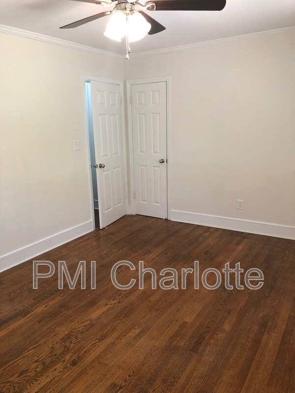 Building Photo - 128 Woodlynn Dr