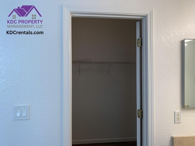 Building Photo - 1024 Westcreek Ln