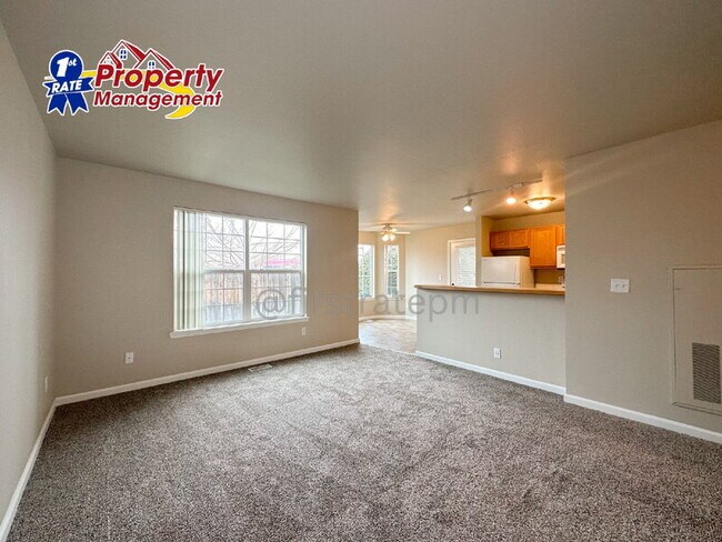 Building Photo - 10151 W Garverdale Ln