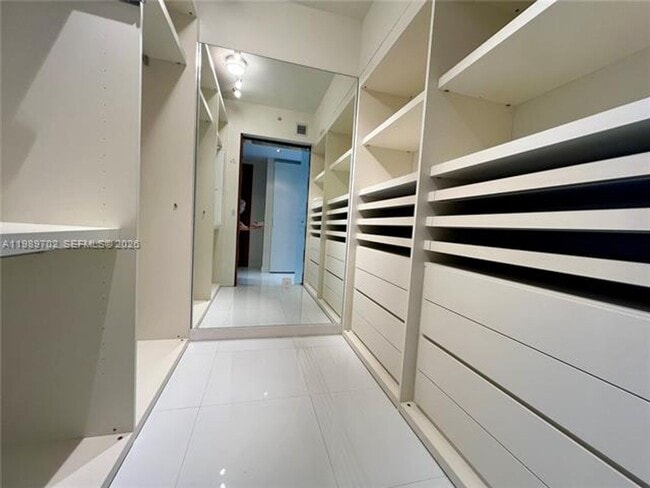 Building Photo - 17121 Collins Ave