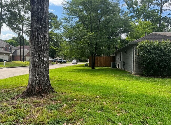 Building Photo - 25314 Laurel Green St