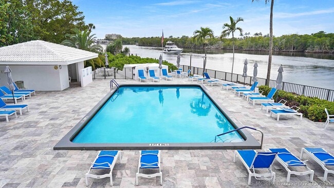 Building Photo - 4750 S Ocean Blvd