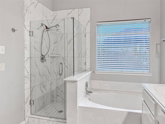 Building Photo - 3402 Pebble Beach Ln