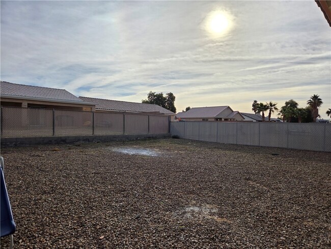 Building Photo - 5386 Tierra Linda Dr