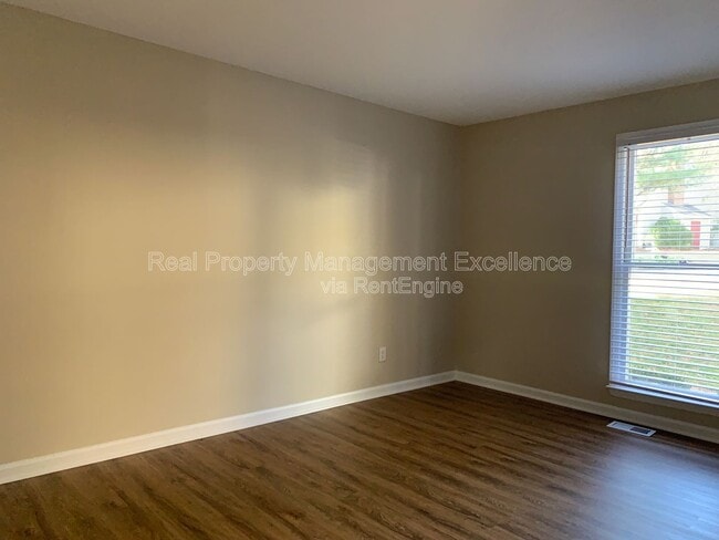 Building Photo - 4437 Whisperwood Dr