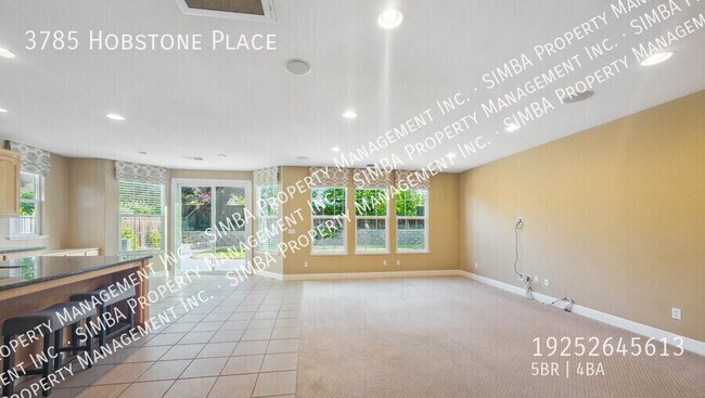 Building Photo - 3785 Hobstone Pl