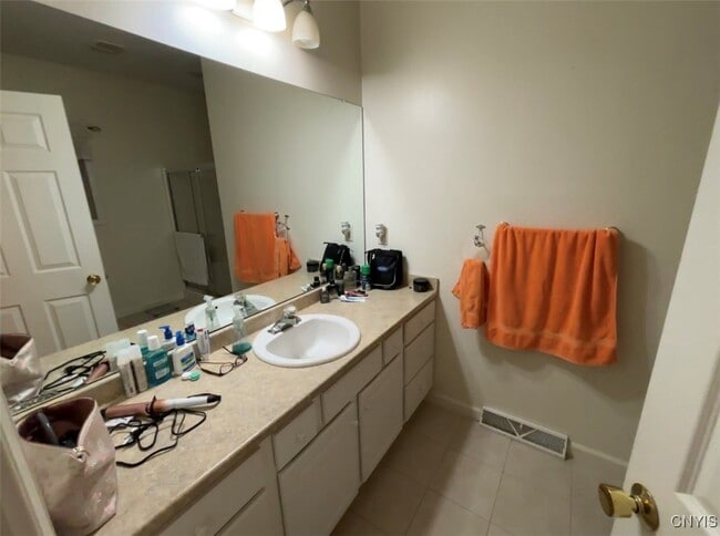 Building Photo - 5055 Constitution Ln