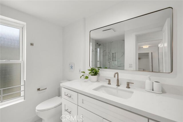 Building Photo - 1045 Gaviota Dr Unit B