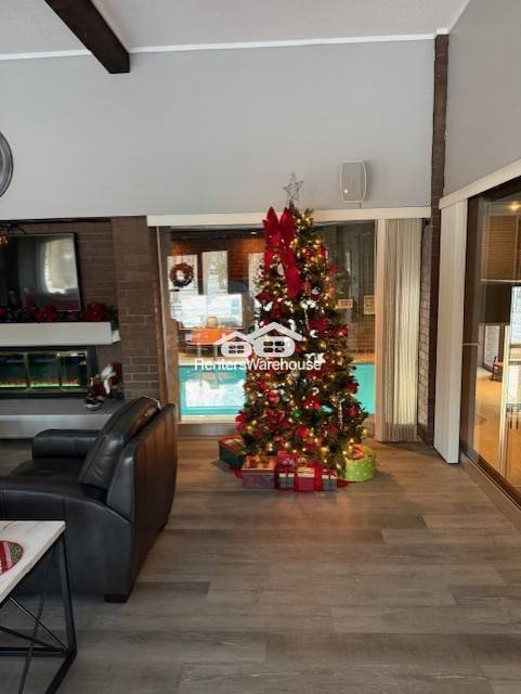 Building Photo - Available Now: Beautiful Fully Furnished 2...