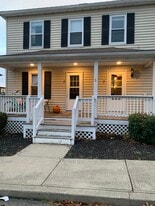 Building Photo - 5 Cordage St