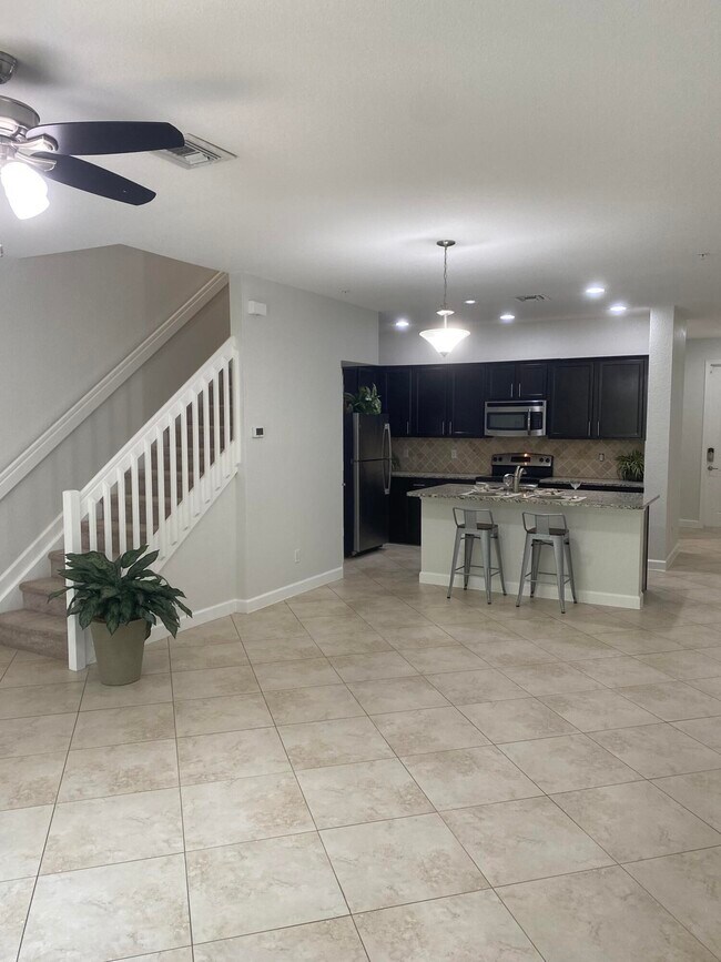 Building Photo - 9550 SW Purple Martin Way