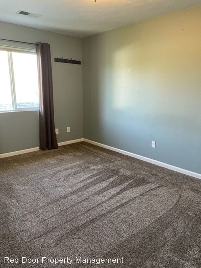 Building Photo - 2 br, 2 bath House - 1117 14th St. S Apt 2