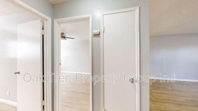 Building Photo - 312 Rodeo Ave