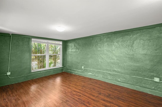 Building Photo - 1184 Navasota St
