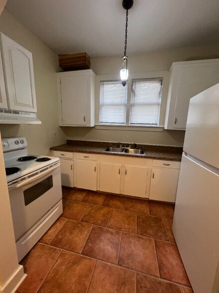 Building Photo - 27 National Hwy