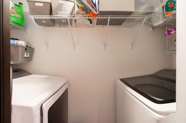 Building Photo - 393 Lake Arbor Dr