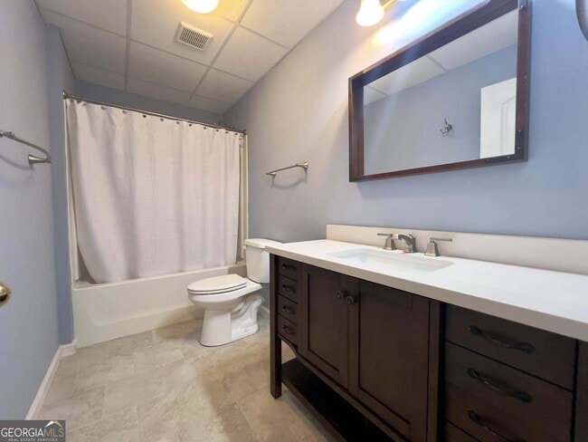 Building Photo - 8008 Revere Dr