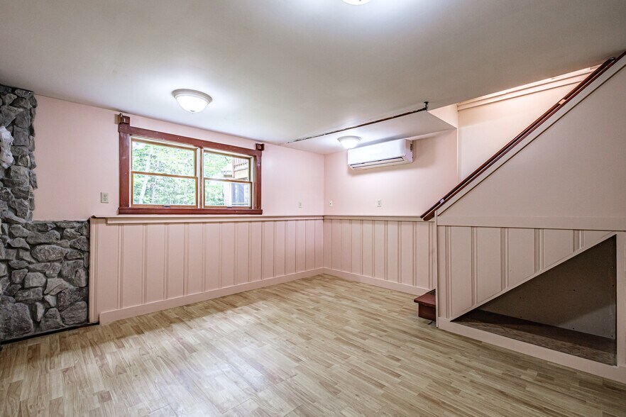 Building Photo - 76 N Bridgton Rd