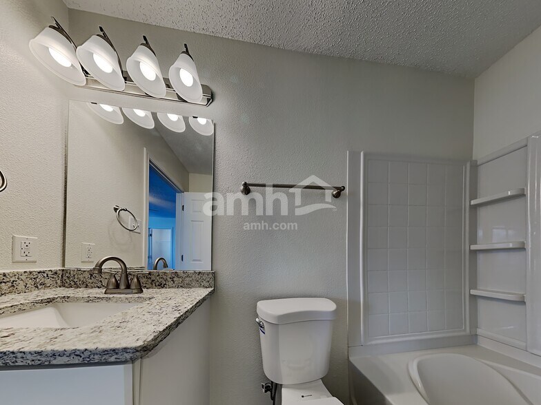 Building Photo - 12907 Old Glory Dr