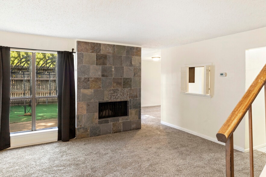 Building Photo - 421 San Mateo Dr