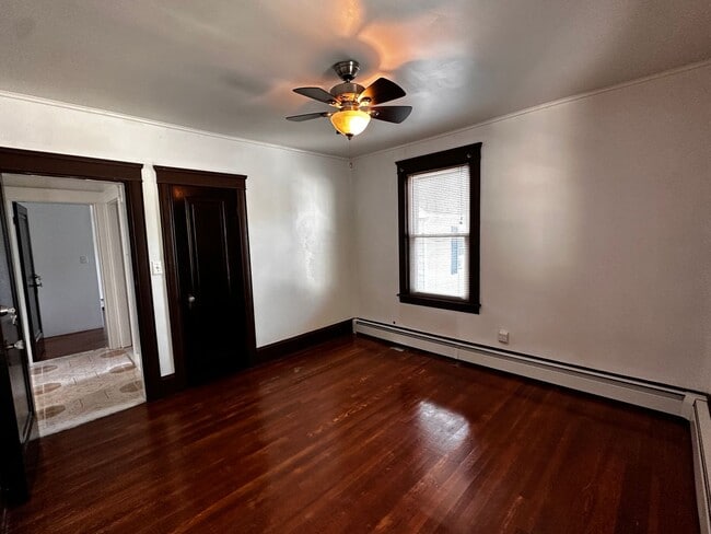 Building Photo - 651 Pleasant Valley Pkwy