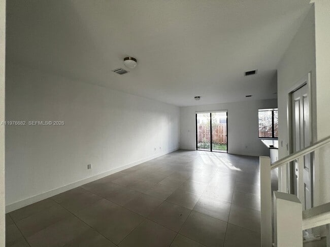 Building Photo - 13644 SW 157th Ct