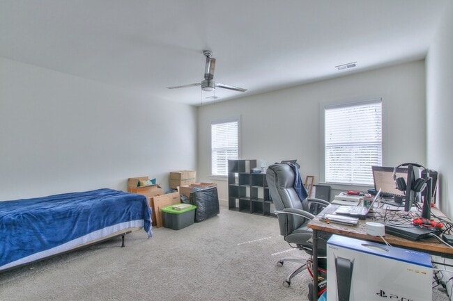 Building Photo - 630 Waco Dr