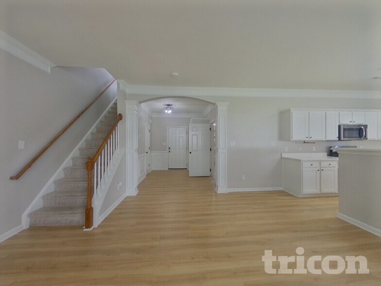 Building Photo - 8219 Belmont Stables Dr