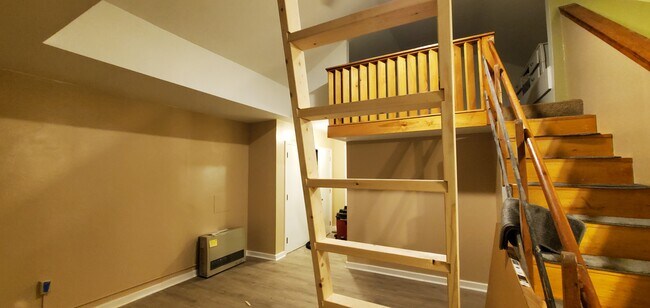 Building Photo - 6 Canaan St