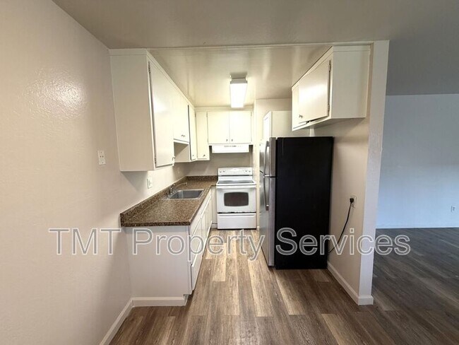 Building Photo - 1728 Richmond St