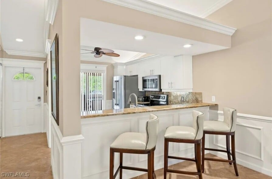 Building Photo - 2202 Hidden Lake Dr