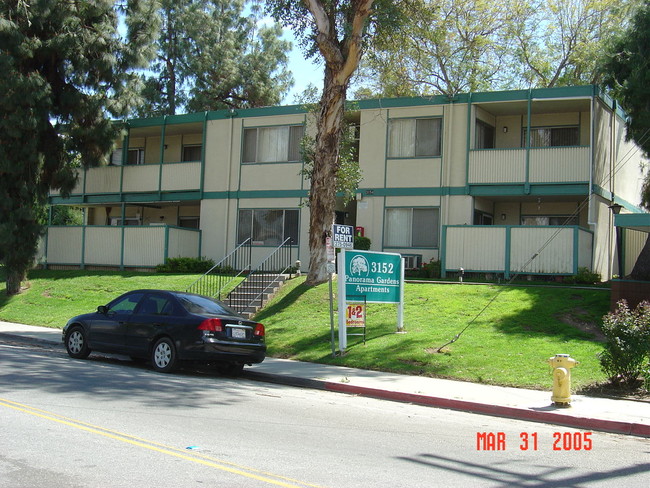 Building Photo - Panorama Gardens