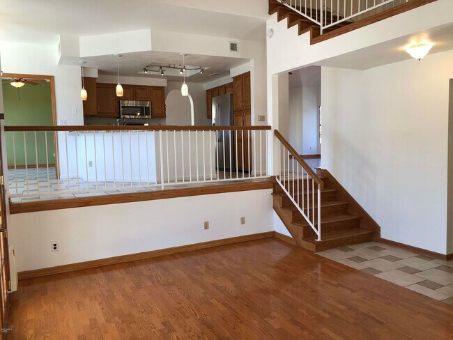 Building Photo - 16226 S 37th Way