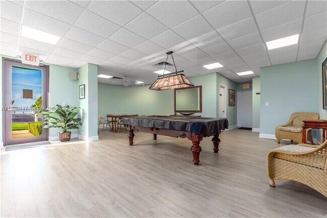 Building Photo - 3432 NE Causeway Blvd