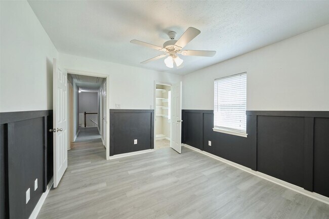 Building Photo - 725 River Plantation Dr